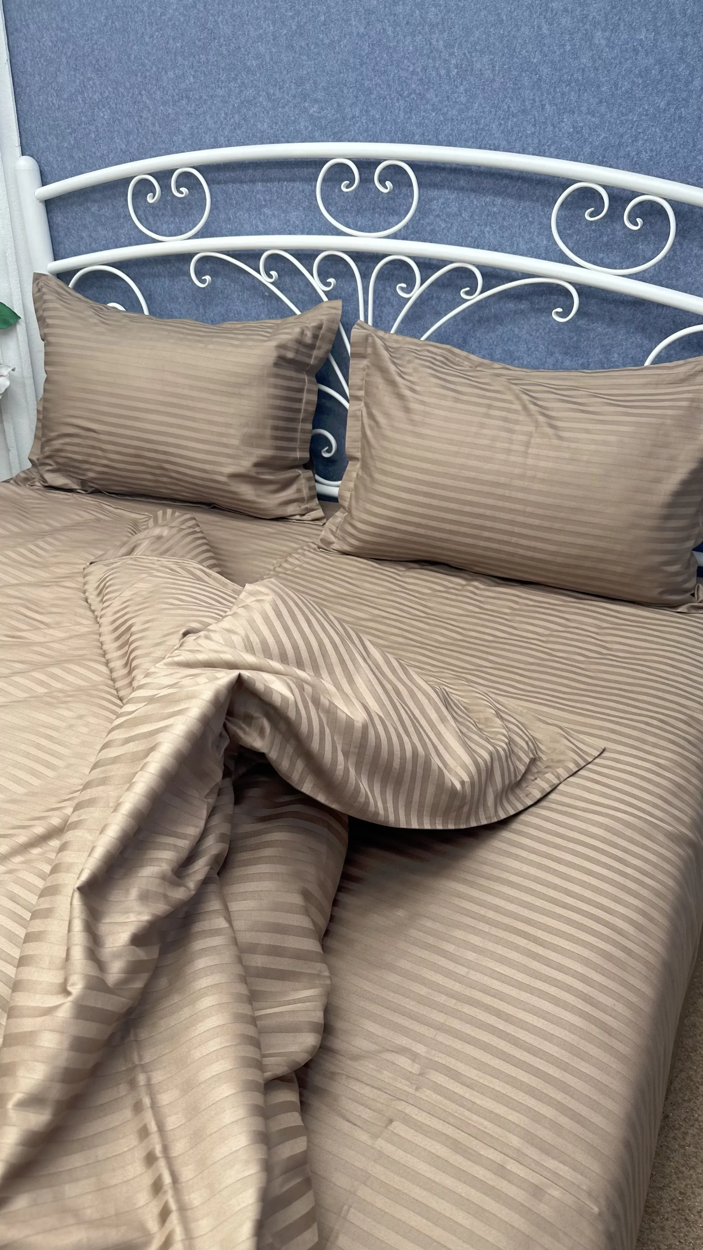 https://www.dreamcat.ua/storage/postilna-bilizna-straip-satin-bezeva-komplekt-postilnoyi-bilizni-straip-satin-100-bavovna.mp4