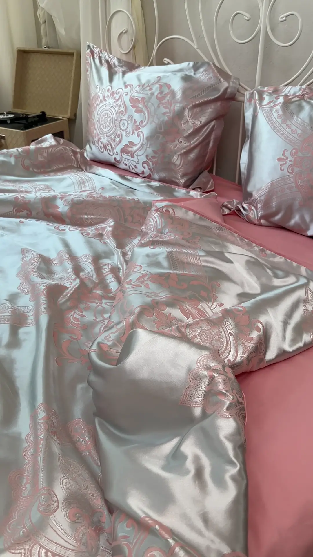 https://www.dreamcat.ua/storage/video-output-2ebfe153-c2d1-4acd-b5c5-7d406d62cf2e-1.mp4
