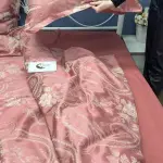 Жаккардова постільна білизна “Квіткова насолода”, бордово-рожева
