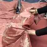 Жаккардова постільна білизна “Квіткова насолода”, бордово-рожева