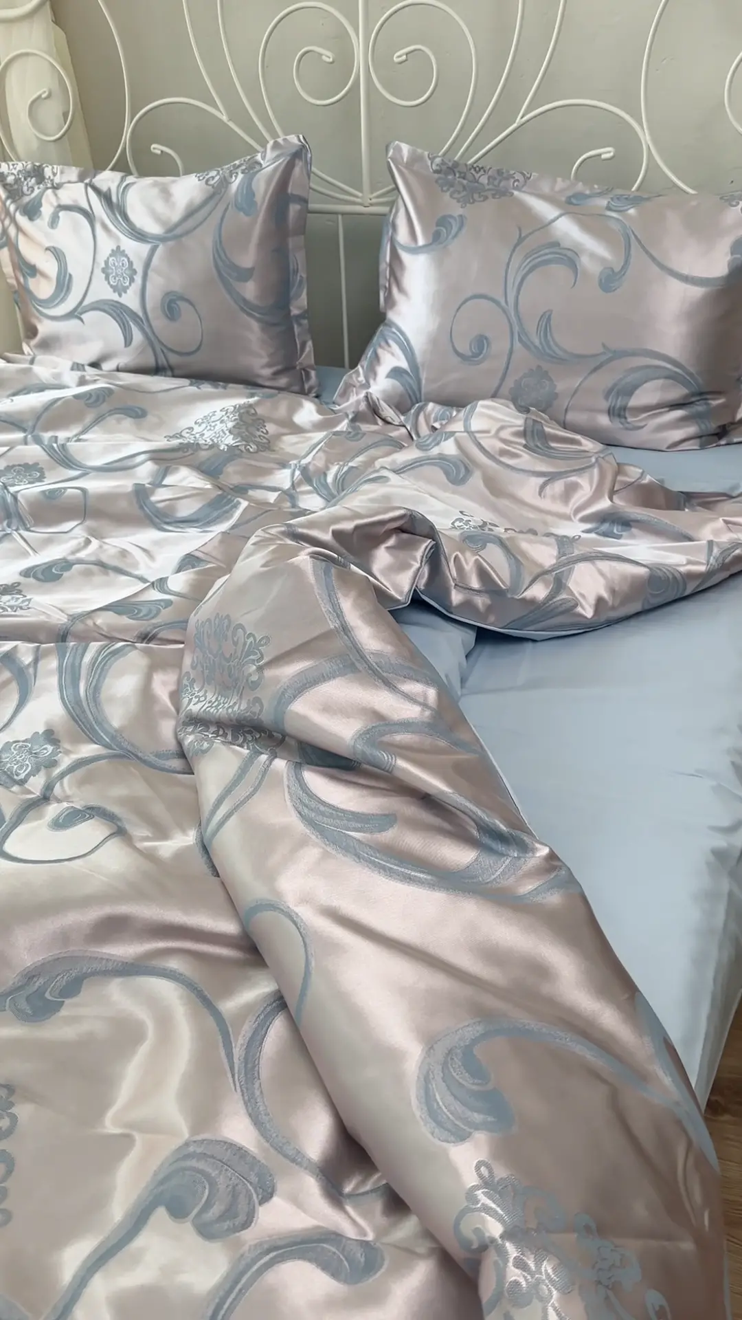 https://www.dreamcat.ua/storage/postilna-bilizna-zakkard-satin-komplekt-visukanii-ranok-video-ogliad.mp4
